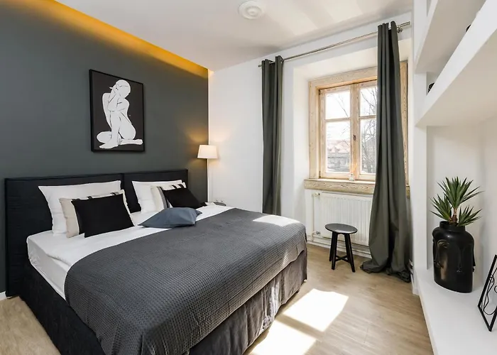 Napoleon Apartment *