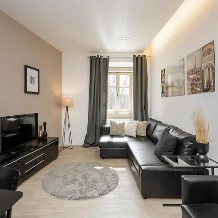 Napoleon Apartment