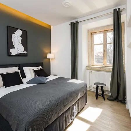 Napoleon Apartment *