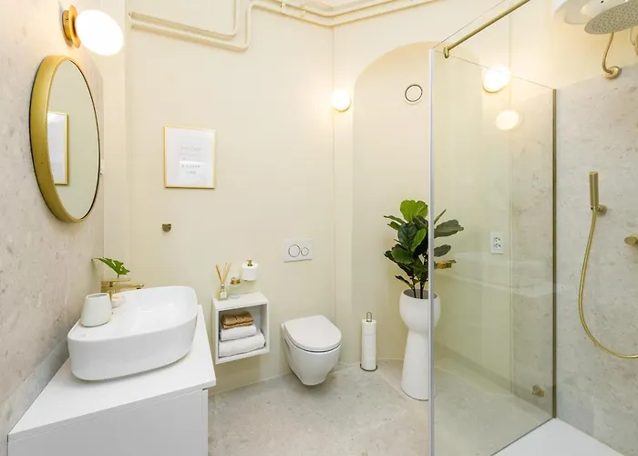 Napoleon Apartment *