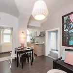 Napoleon Apartment